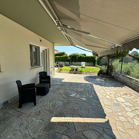 L'11 Affittacamere Borghetto Santo Spirito Εξωτερικό φωτογραφία